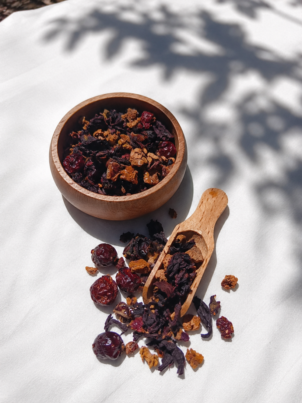 Bufu Tea Northern Red bitki çayı yakın plan ürün detayı
